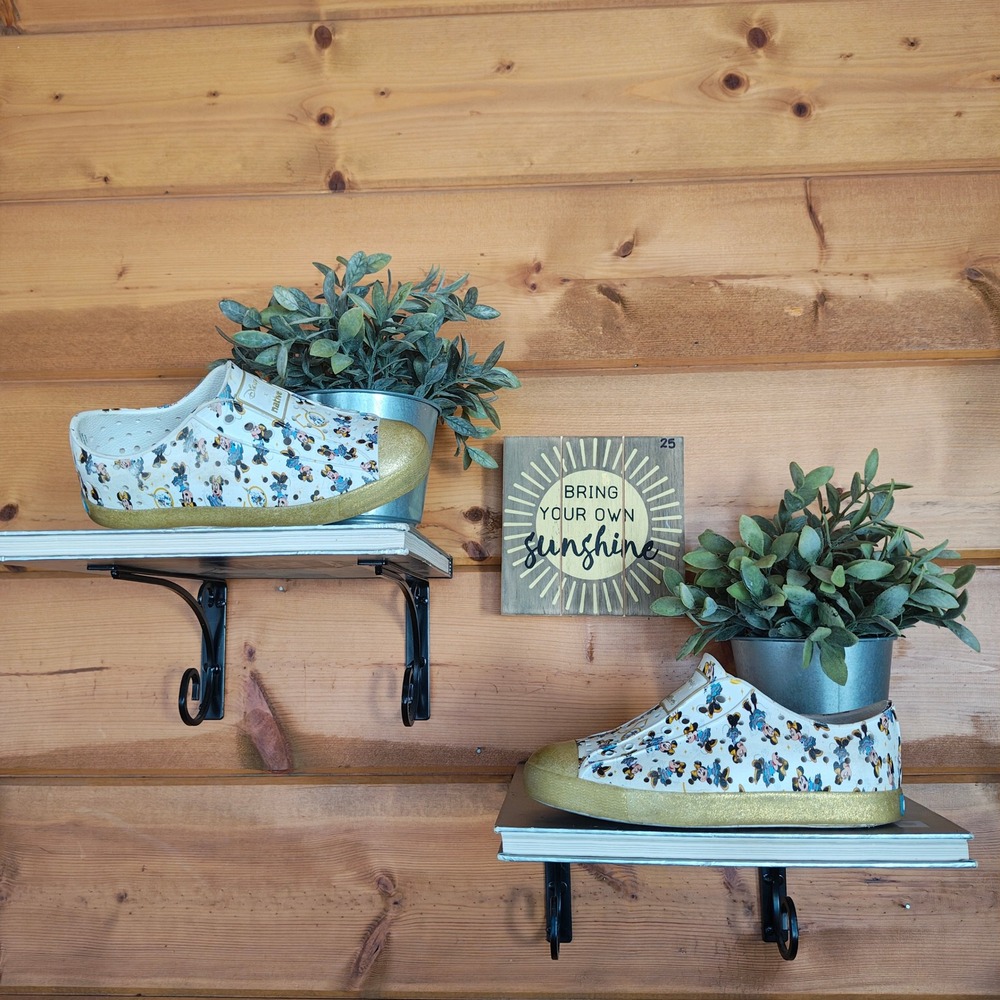 NATIVE x Disney Parks 50th Anniversary Minnie‎ Mouse Slip On Water Shoe Junior 1